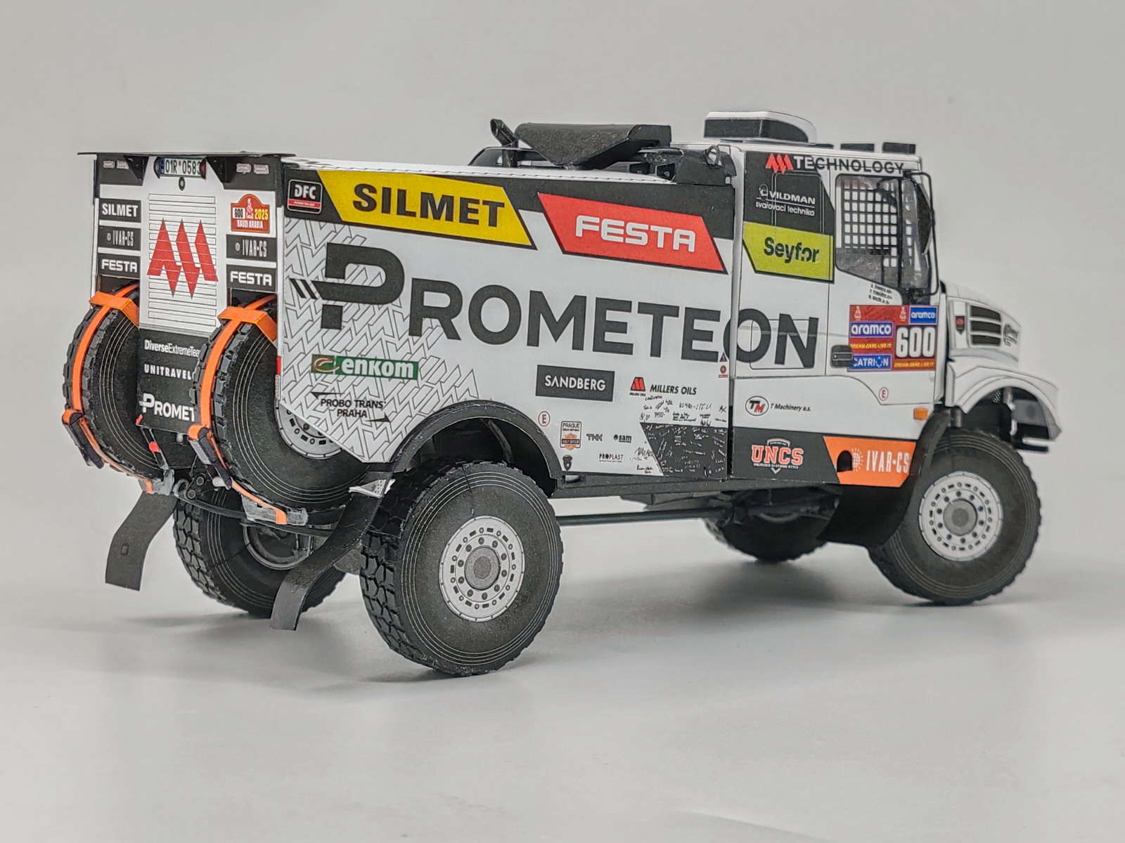 Iveco "Bohouš" - Dakar 2025 & Maroc 2024, 1:25
