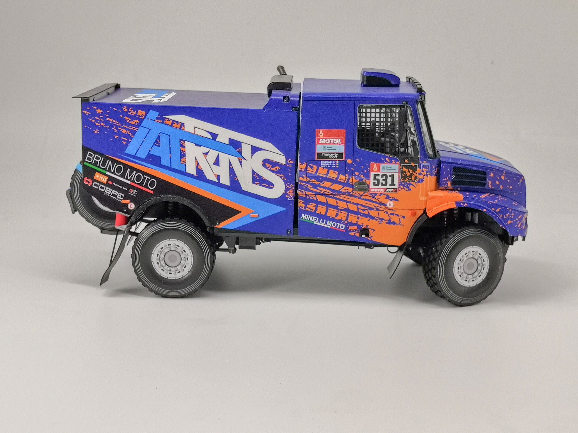 Iveco "Karel" Dakar 2022, 1:25 